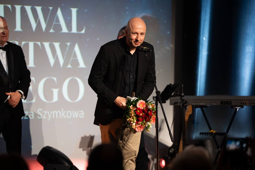 17. Festiwal Reżyserii Filmowej im. Sylwestra Chęcińskiego i 13. Festiwal Aktorstwa Filmowego im. Tadeusza Szymkowa trwały we Wrocławiu od 6 do 11 kwietnia.&nbsp;"Złoty Dzik", nagroda imienia Janusza Majewskiego dla najlepszego reżysera, powędrowała do Grzegorza Dębowskiego za film &ndash; &bdquo;Tyle co nic&rdquo;.